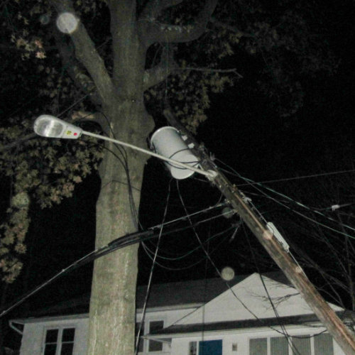 Emergency services power line down | Metro Power