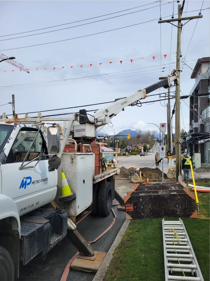 Metro Power safety watching in Squamish, BC